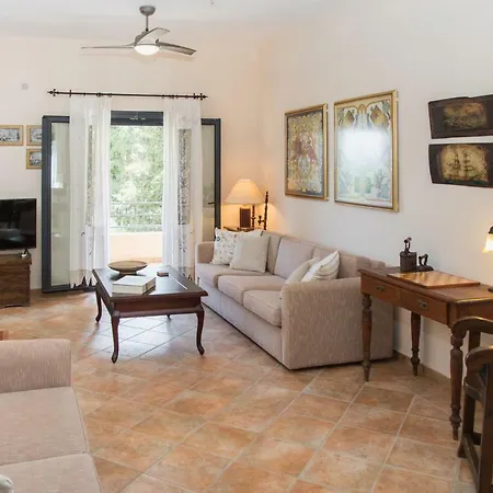 Captain's Countryside For Up To 9 Visitors بيت للعطل